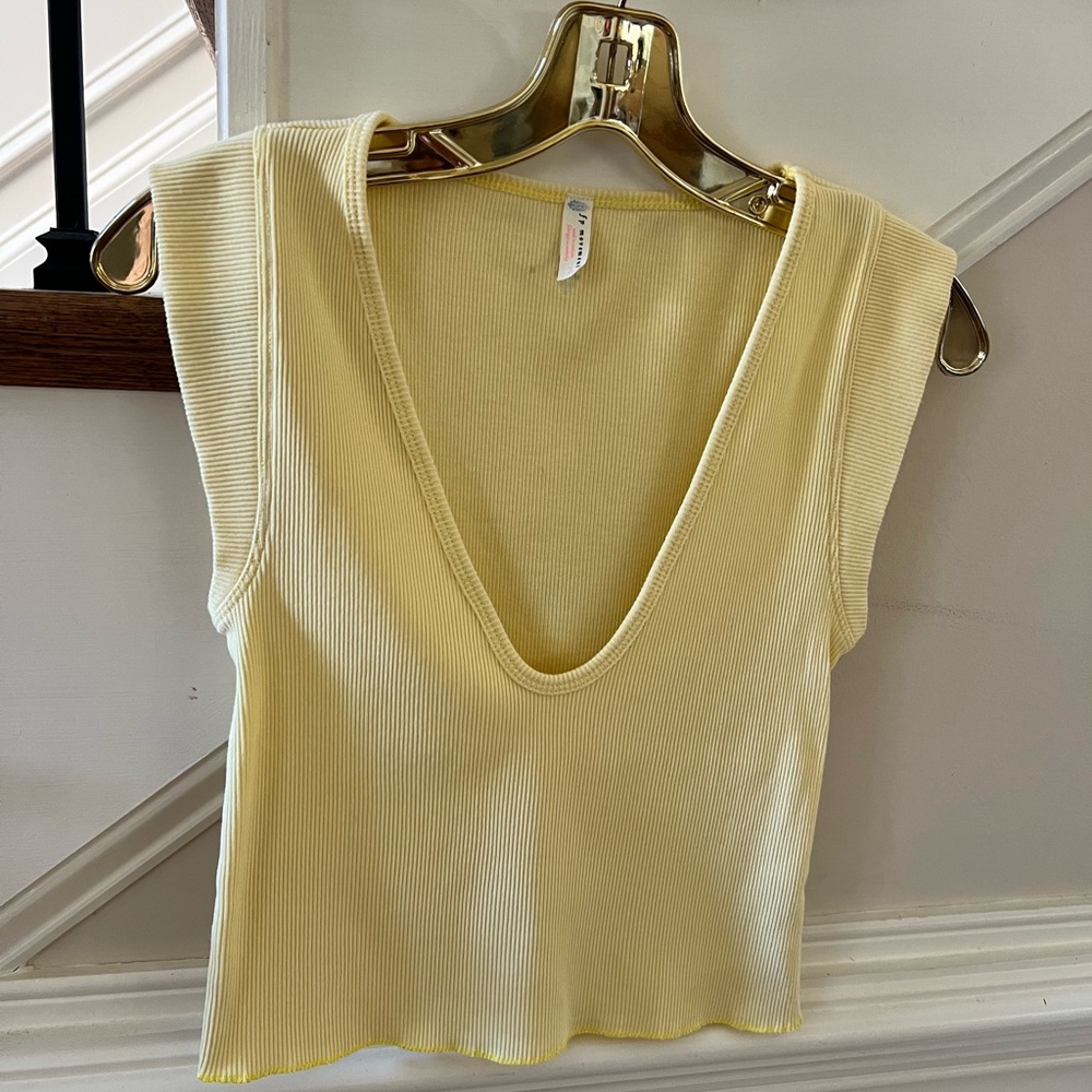 FREE PEOPLE MOVEMENT sleeveless yellow ribbed tee